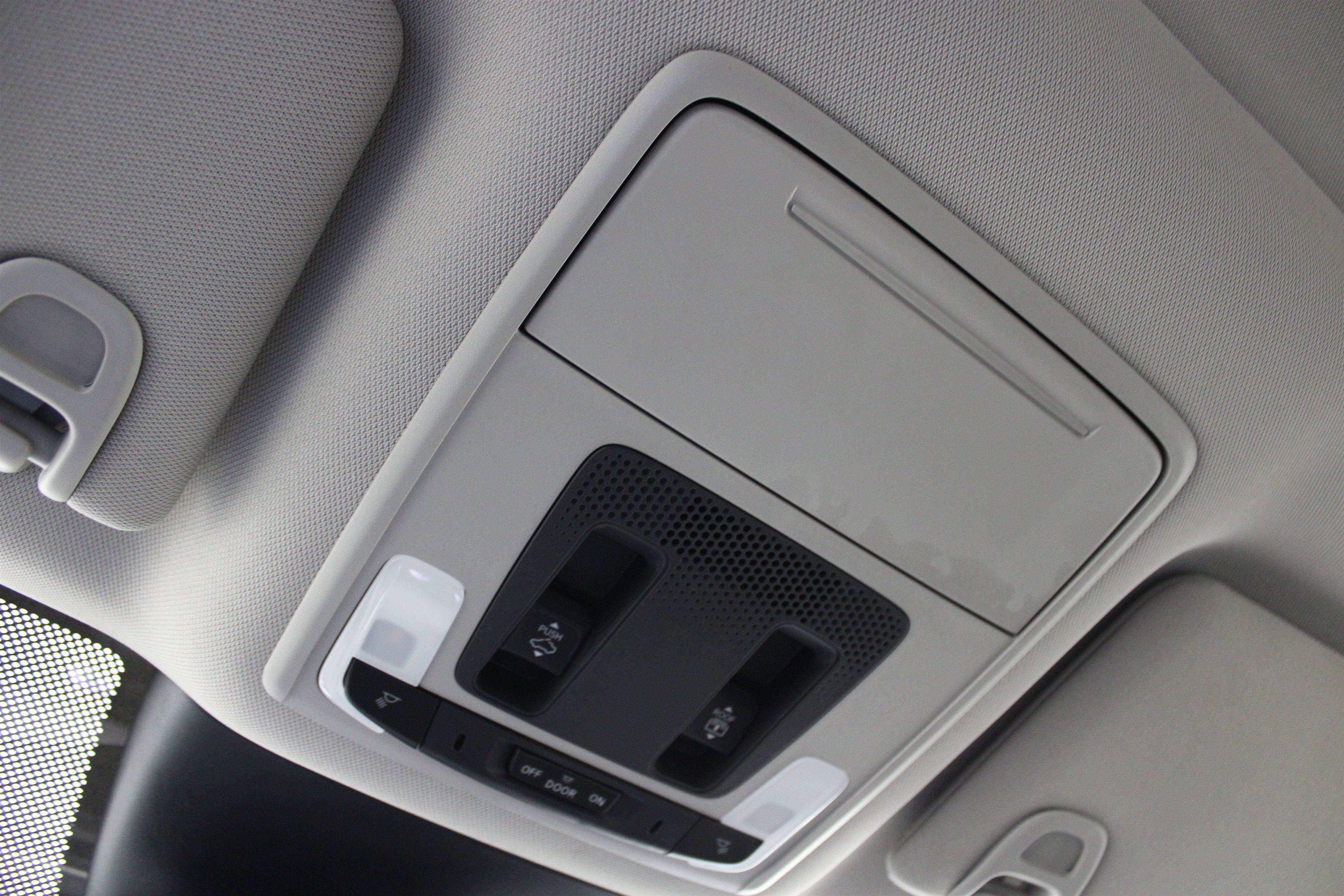 Used 2025 Honda Pilot Touring image 19