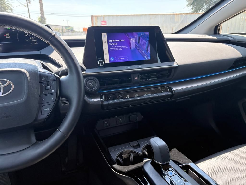 Used 2024 Toyota Prius XLE FWD image 18