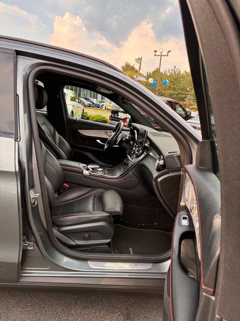 Used 2019 Mercedes-Benz GLC 43 AMG 4MATIC image 23