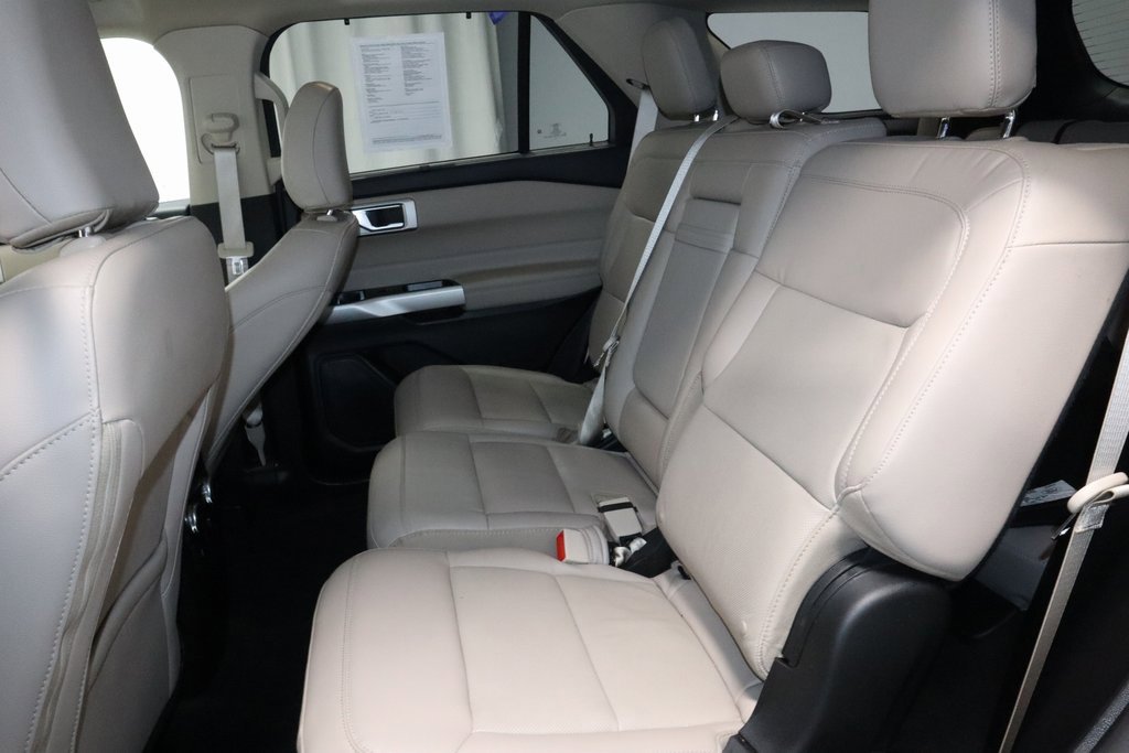 Certified 2022 Ford Explorer Limited w/ Hybrid Equipment Group 310A image 22