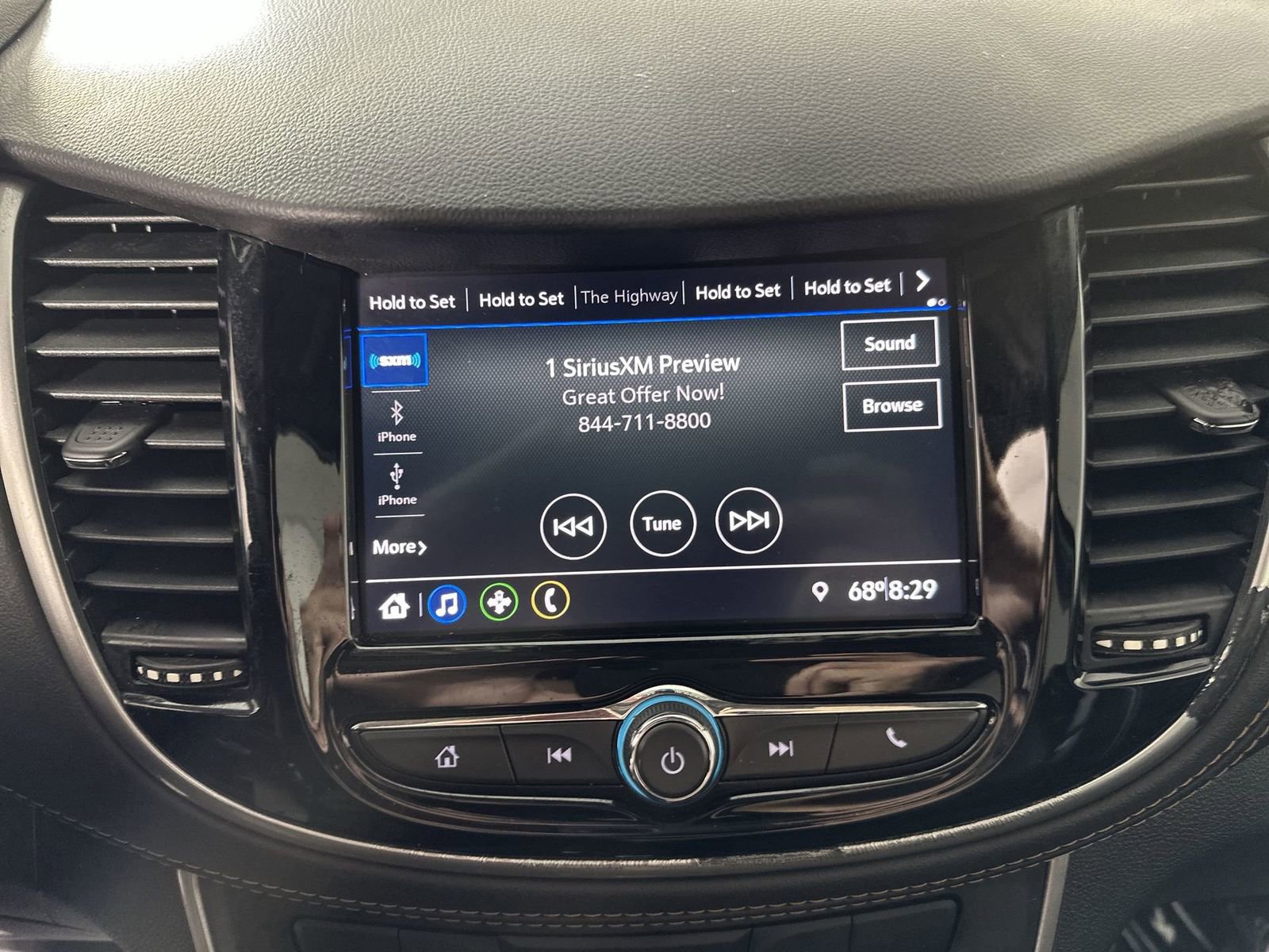 Used 2022 Chevrolet Trax LS w/ Tint and Cruise Package image 16