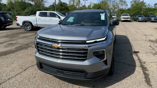 New 2026 Chevrolet Traverse LT w/ Driver Confidence Package AWD/4WD image 5