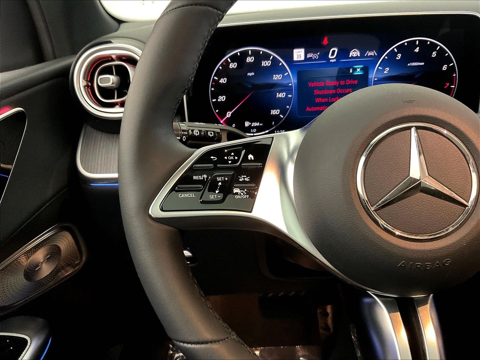 Used 2026 Mercedes-Benz GLC 300 4MATIC image 11