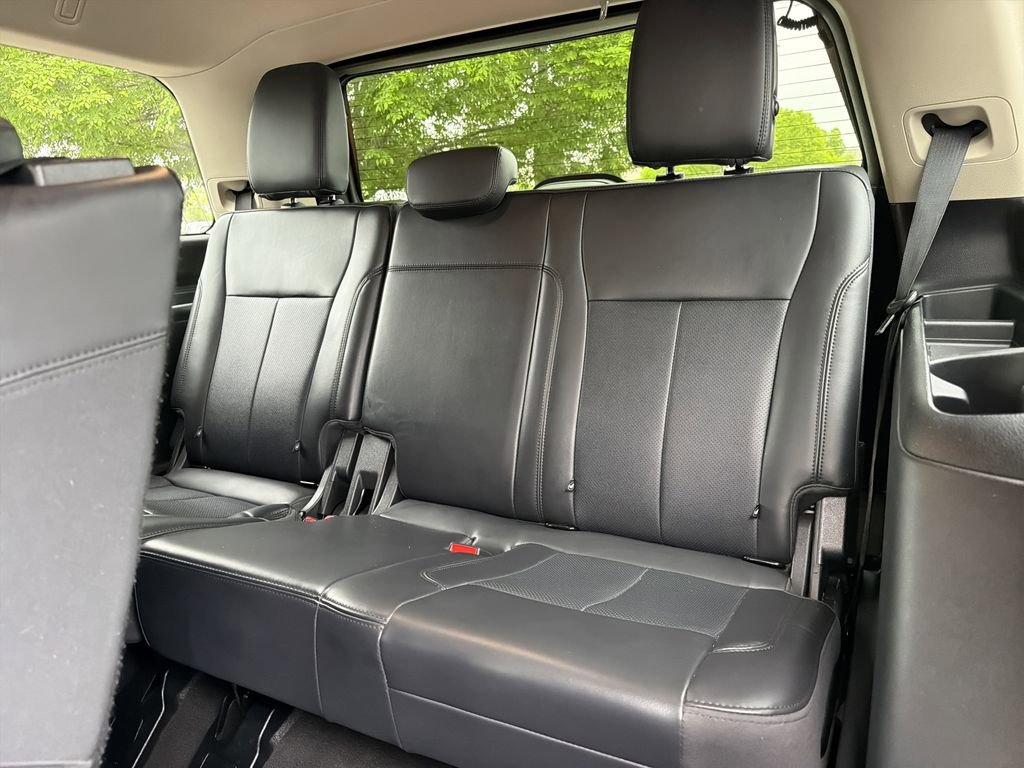 Used 2024 Ford Expedition XLT AWD/4WD image 14