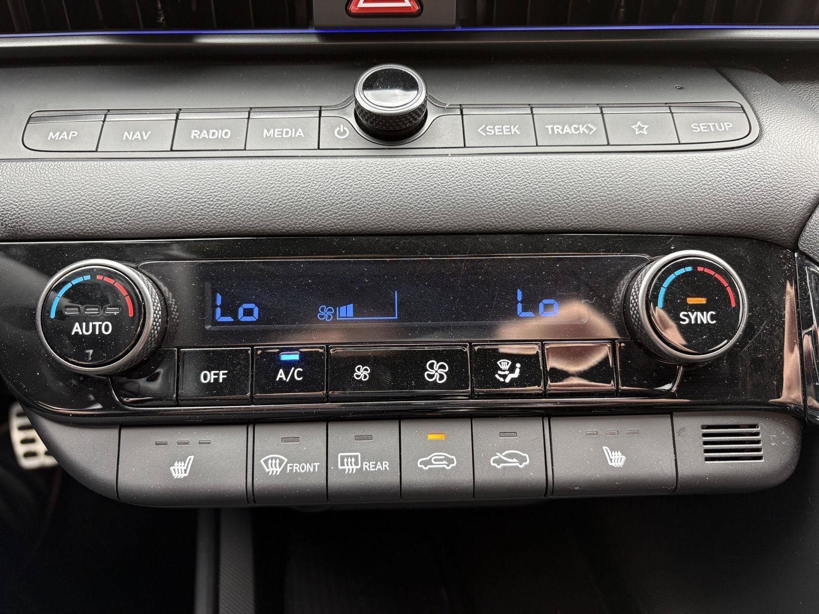 Used 2024 Hyundai Elantra N FWD image 17