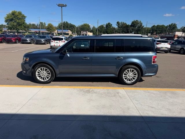 Used 2019 Ford Flex SEL w/ Equipment Group 202A FWD image 11