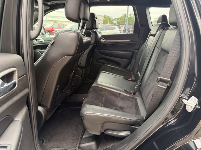 Used 2018 Jeep Grand Cherokee Altitude AWD/4WD image 11