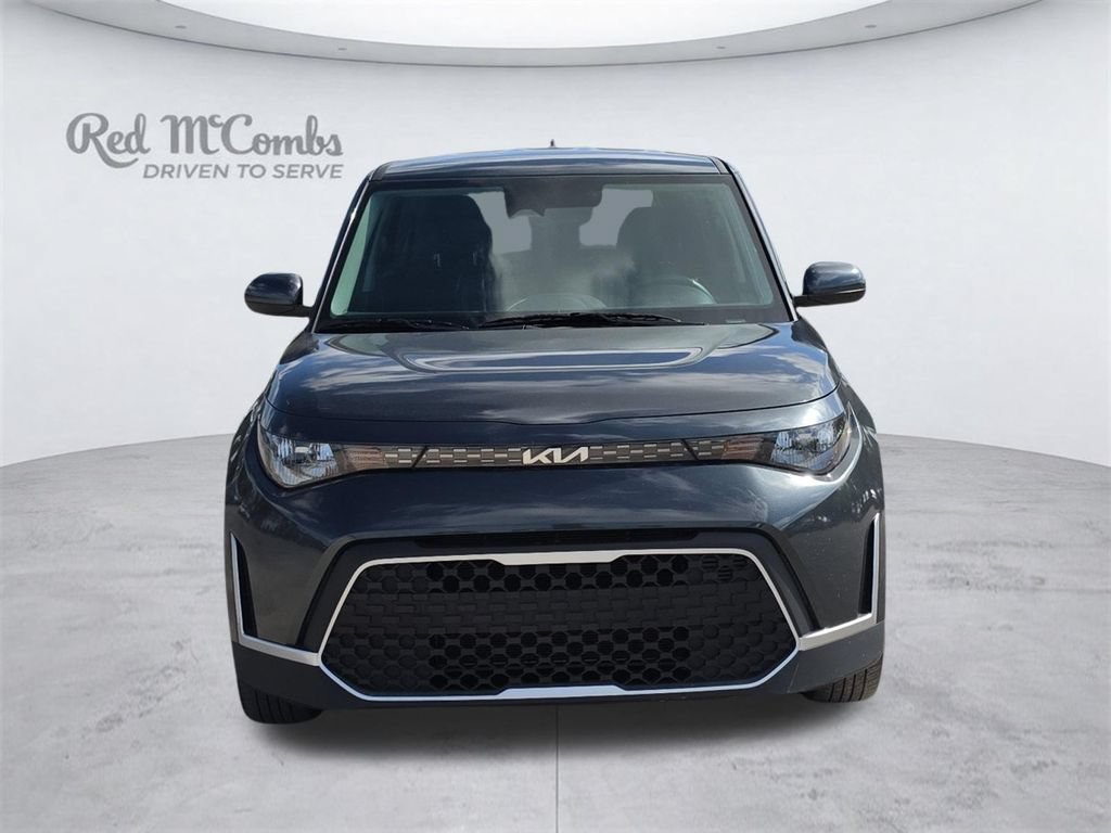 Used 2025 Kia Soul LX FWD image 11