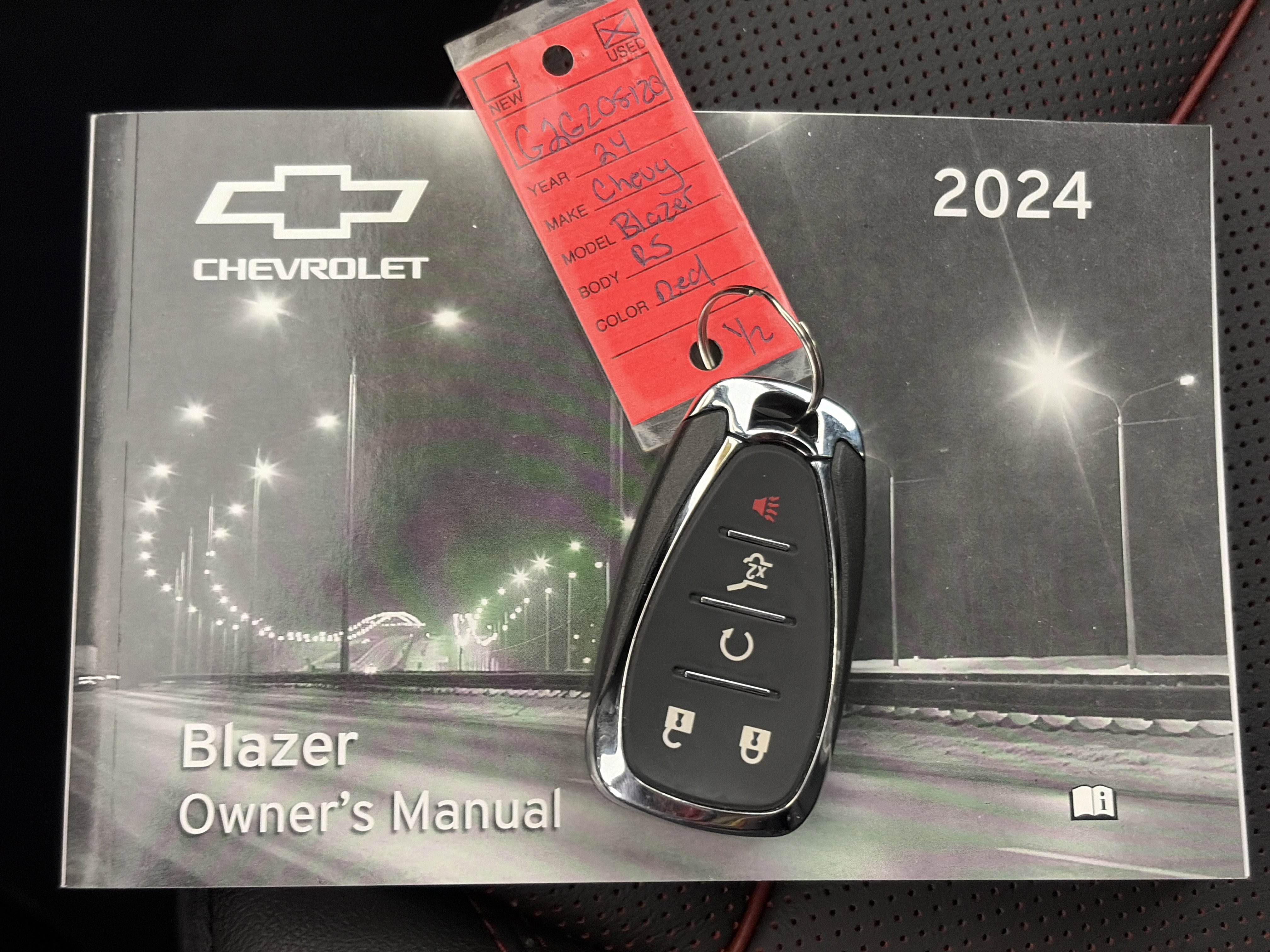 Certified 2024 Chevrolet Blazer RS w/ Driver Confidence II Package image 38