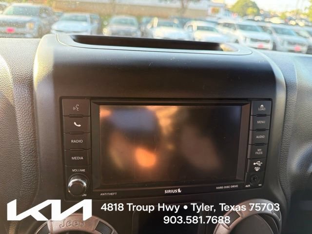 Used 2014 Jeep Wrangler Unlimited Sport w/ Connectivity Group AWD/4WD image 17