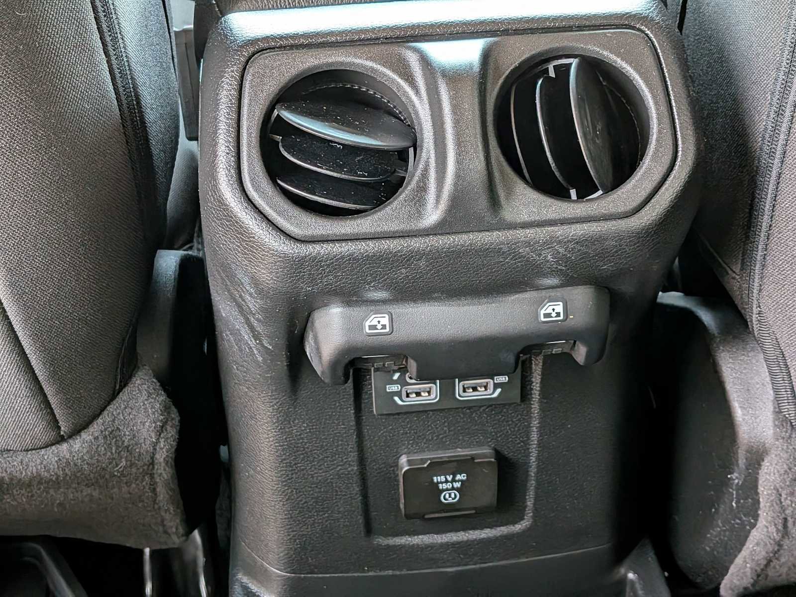 Certified 2023 Jeep Wrangler Unlimited w/ Sun & Screen Package AWD/4WD image 12