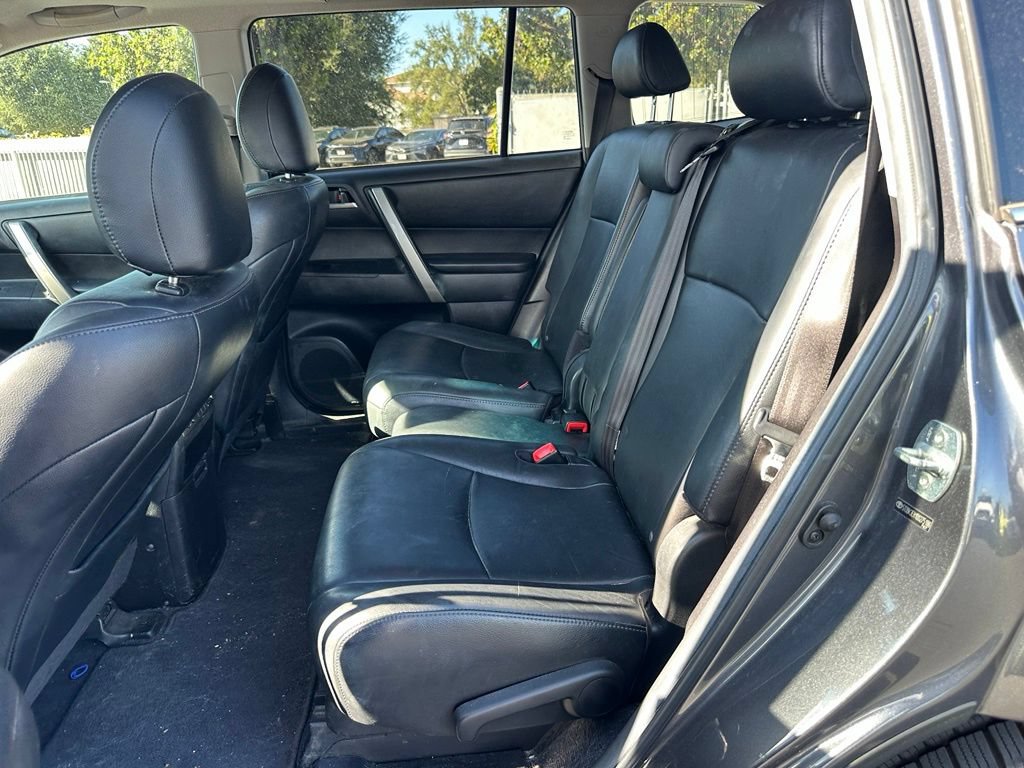 Used 2013 Toyota Highlander SE AWD/4WD image 9