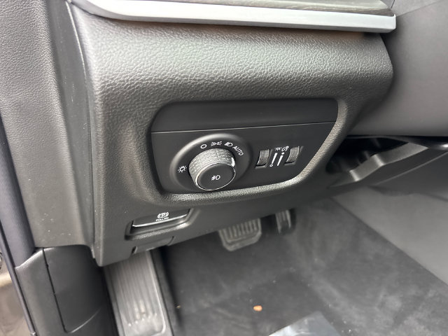 New 2027 Jeep Grand Cherokee Limited AWD/4WD image 17