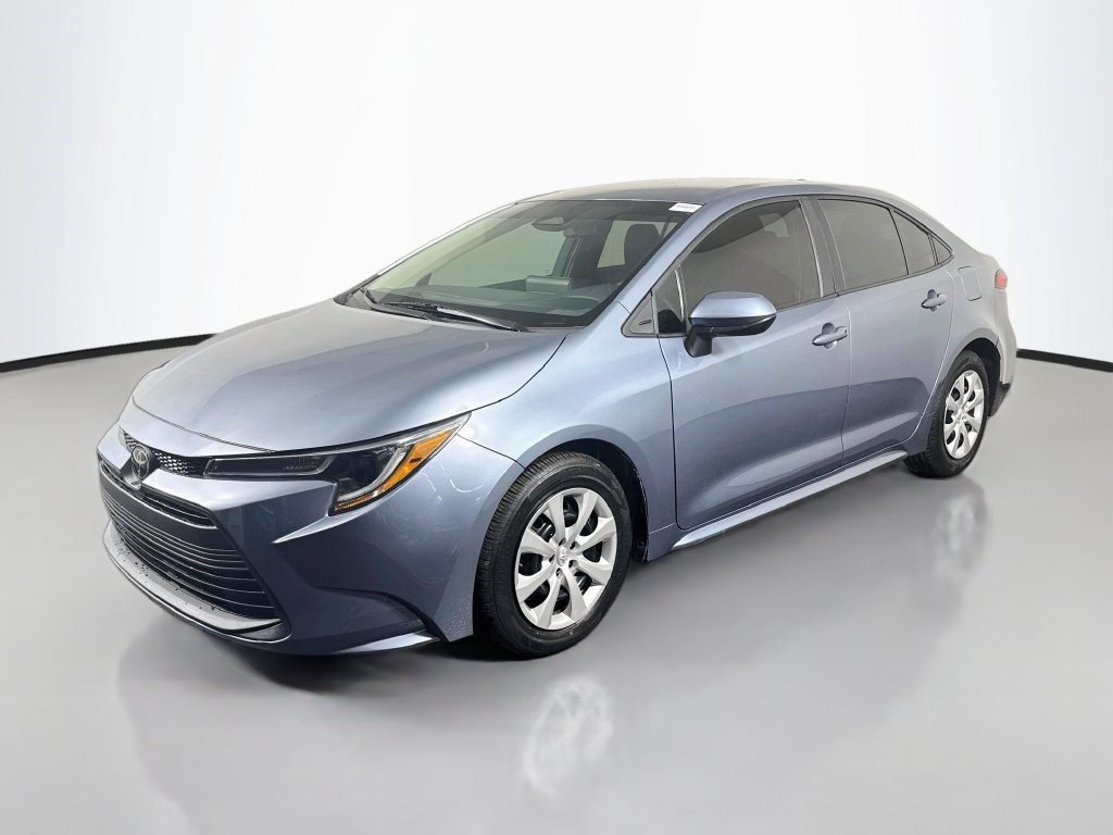 Used 2024 Toyota Corolla LE FWD image 4