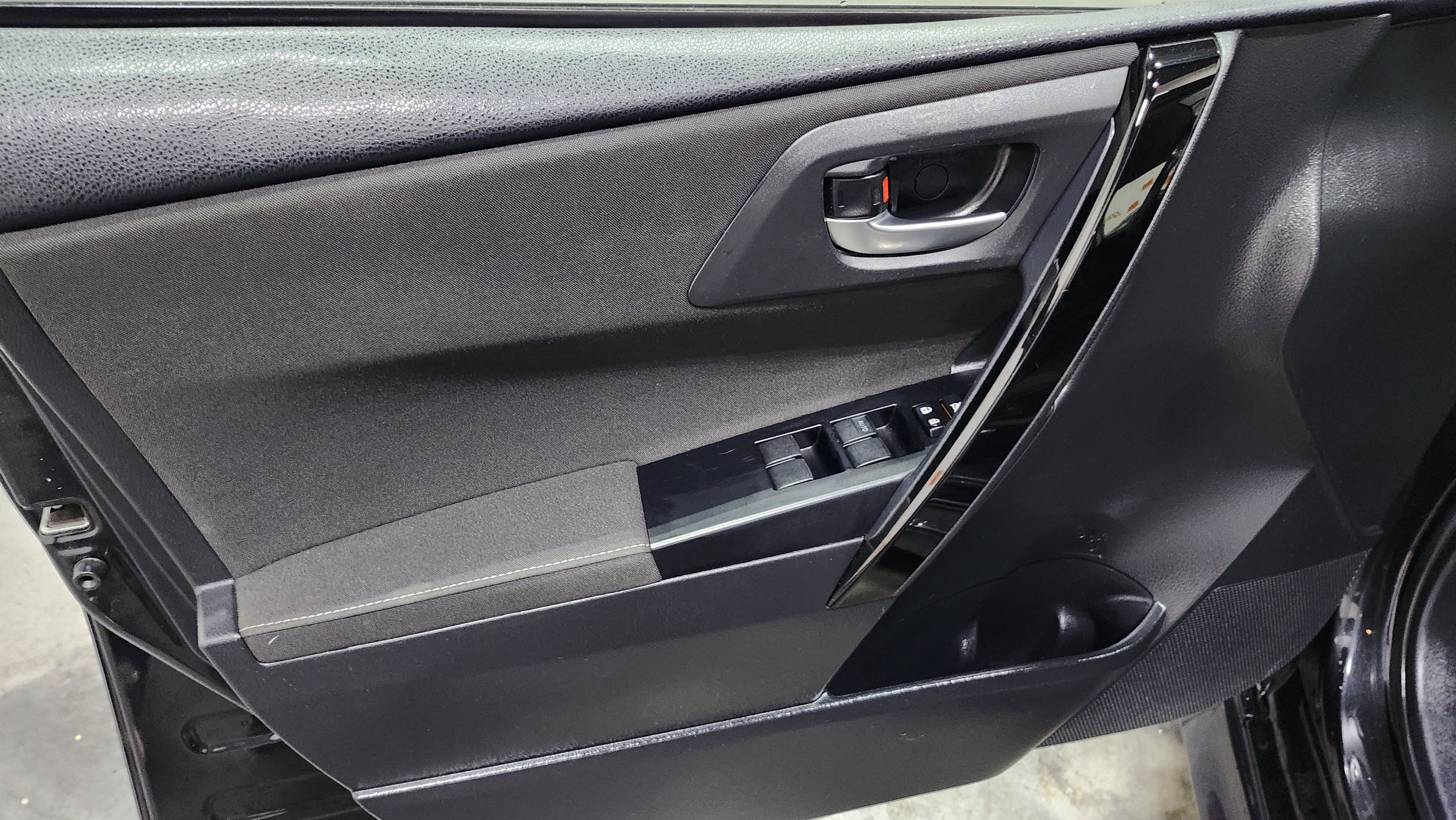 Used 2016 Scion iM image 21