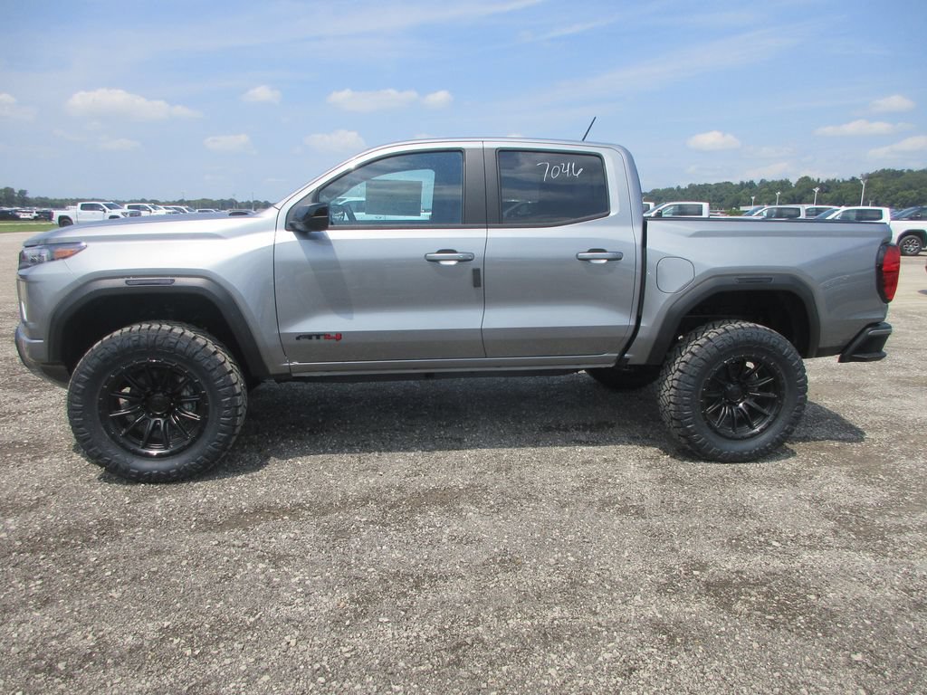 New 2026 GMC Canyon AT4 AWD/4WD image 9