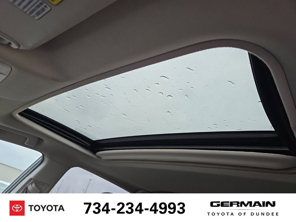 Used 2015 Toyota RAV4 Limited image 14