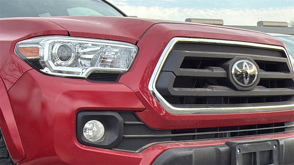 Used 2022 Toyota Tacoma SR5 image 13