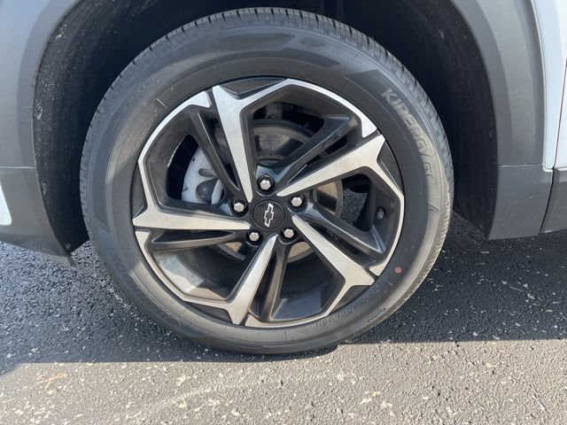 Used 2023 Chevrolet TrailBlazer RS w/ Convenience Package FWD image 17