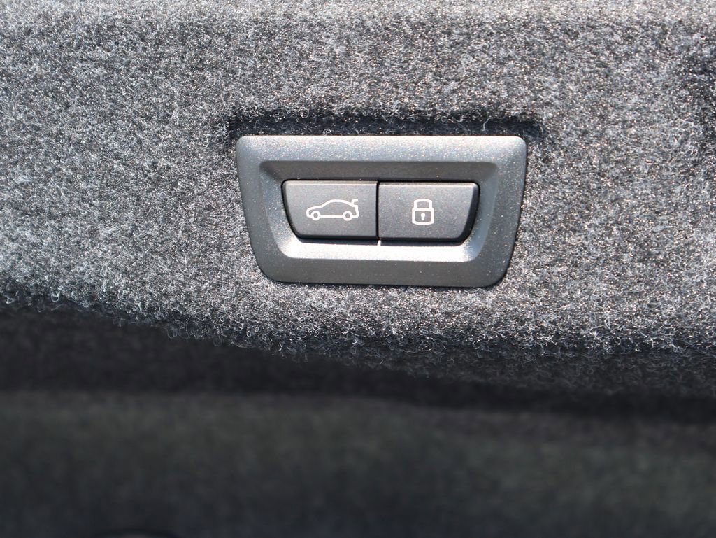 New 2026 BMW 550e xDrive AWD/4WD image 20