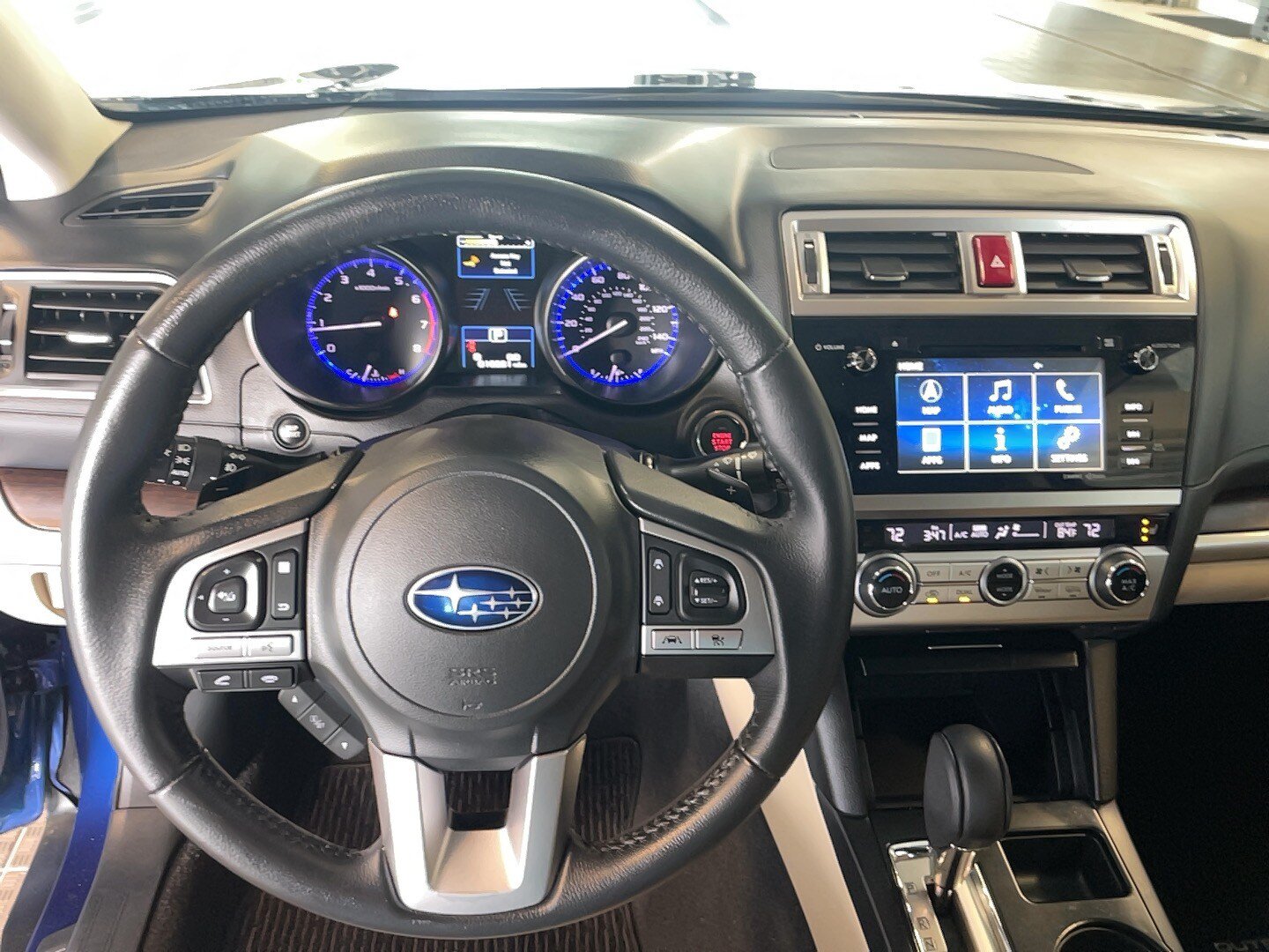Used 2017 Subaru Outback 2.5i Limited AWD/4WD image 12