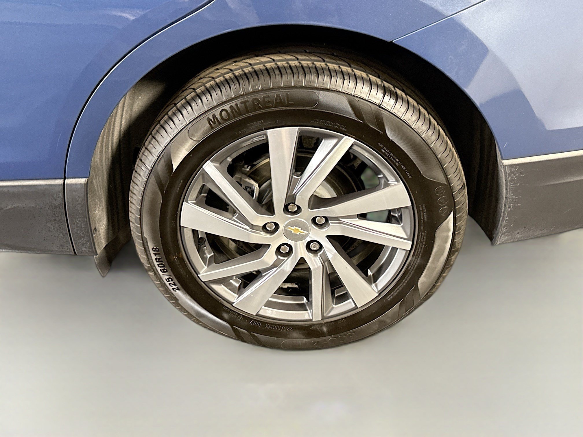 Used 2024 Chevrolet Equinox LT FWD image 37