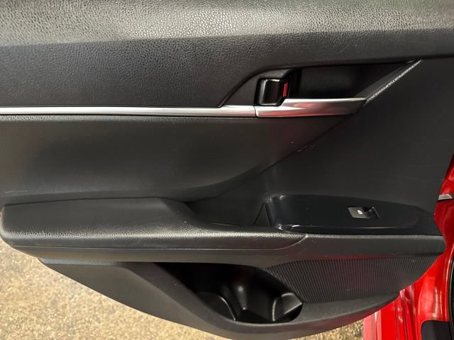 Used 2020 Toyota Camry SE FWD image 20