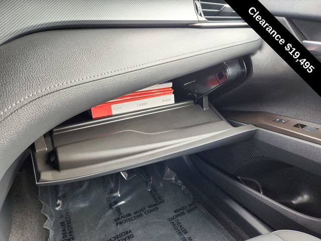 Used 2022 Toyota Camry LE image 40