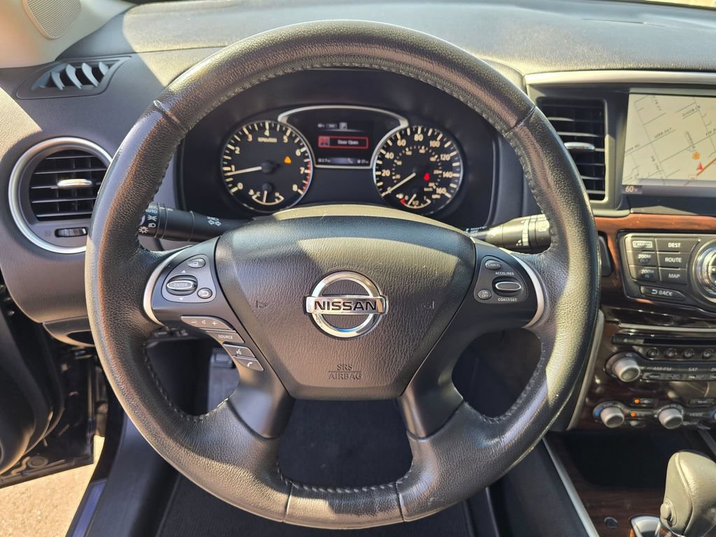 Used 2016 Nissan Pathfinder Platinum AWD/4WD image 18