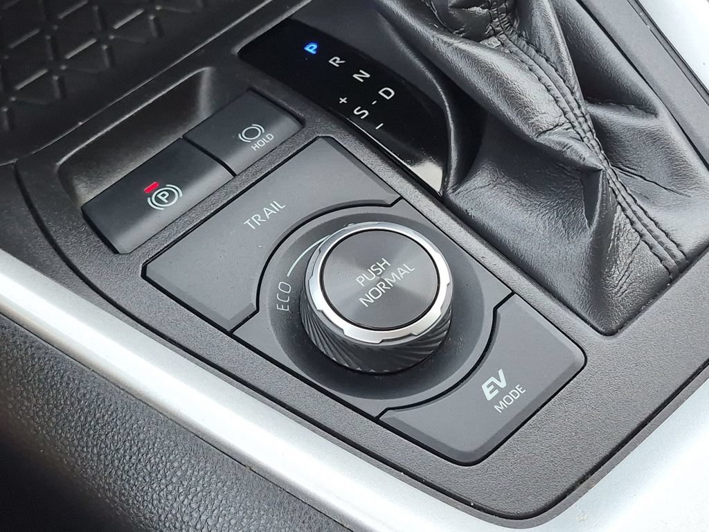 Used 2023 Toyota RAV4 XLE AWD/4WD image 26