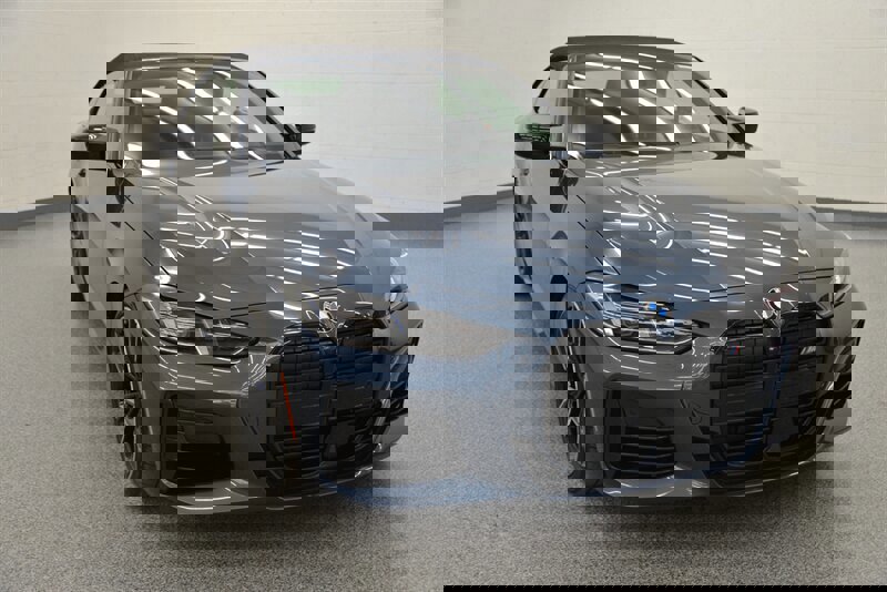 Used 2025 BMW M440i Convertible image 5