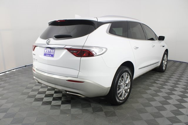 Used 2022 Buick Enclave Essence w/ Experience Buick Package image 29