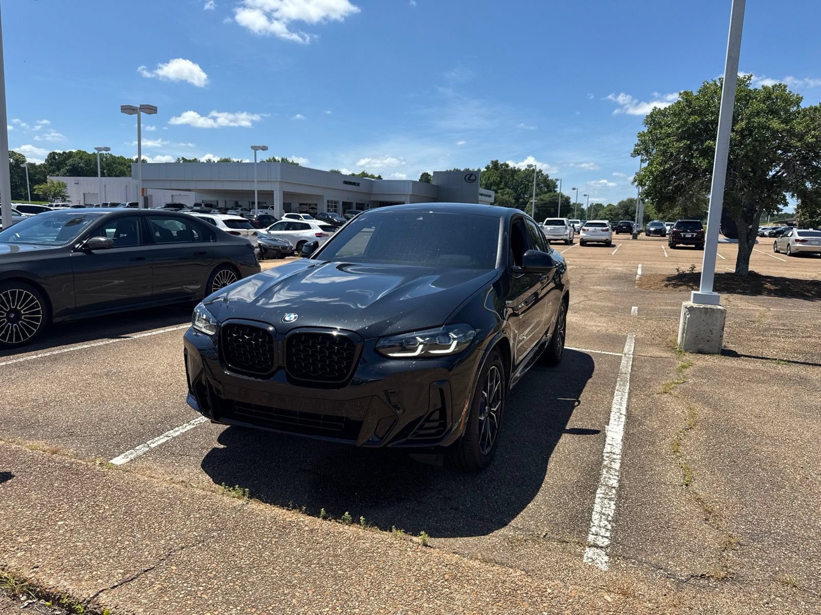 Certified 2023 BMW X4 xDrive30i w/ M Sport Package AWD/4WD image 1