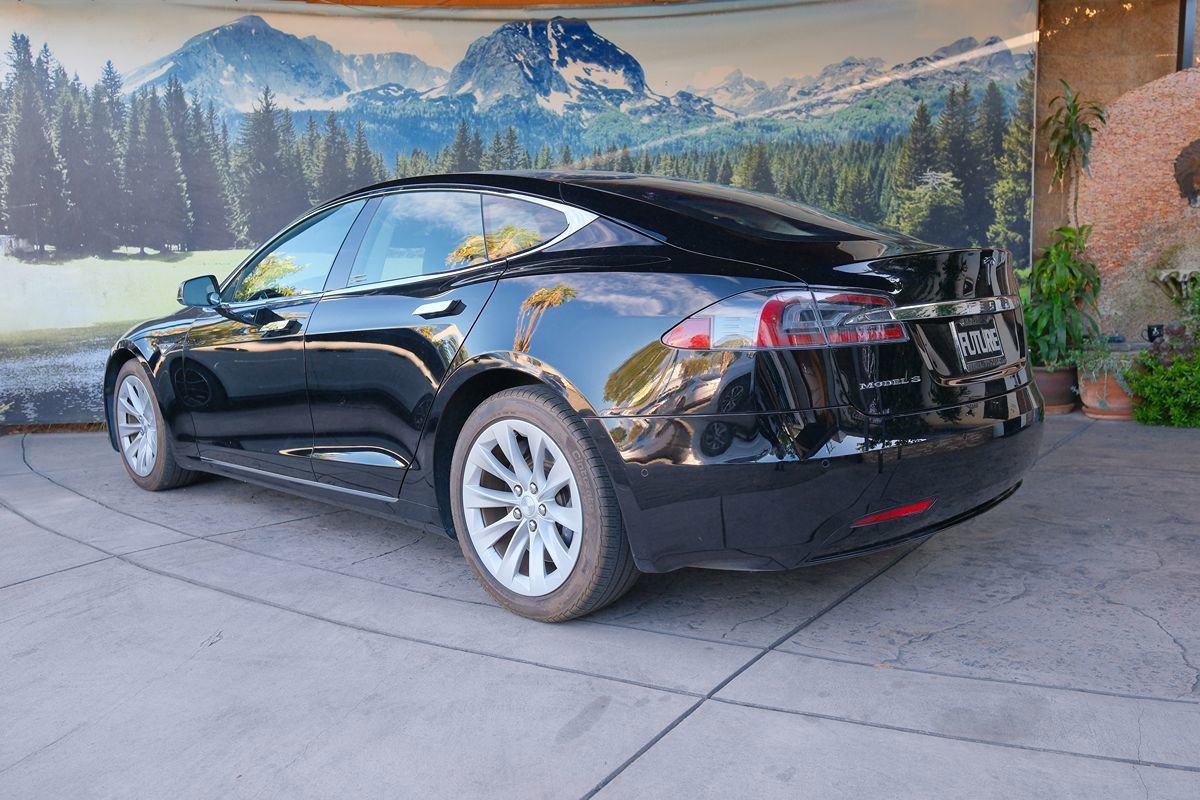 Used 2016 Tesla Model S 75 image 4