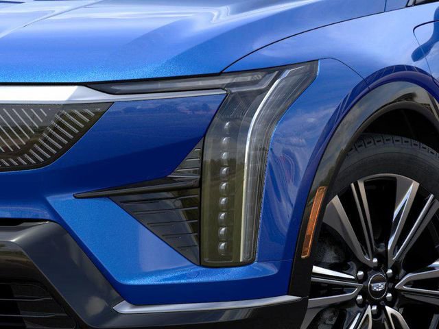 New 2026 Cadillac Optiq Luxury 2 RWD image 10