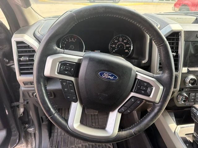 Used 2017 Ford F150 Lariat w/ Equipment Group 502A Luxury AWD/4WD image 11
