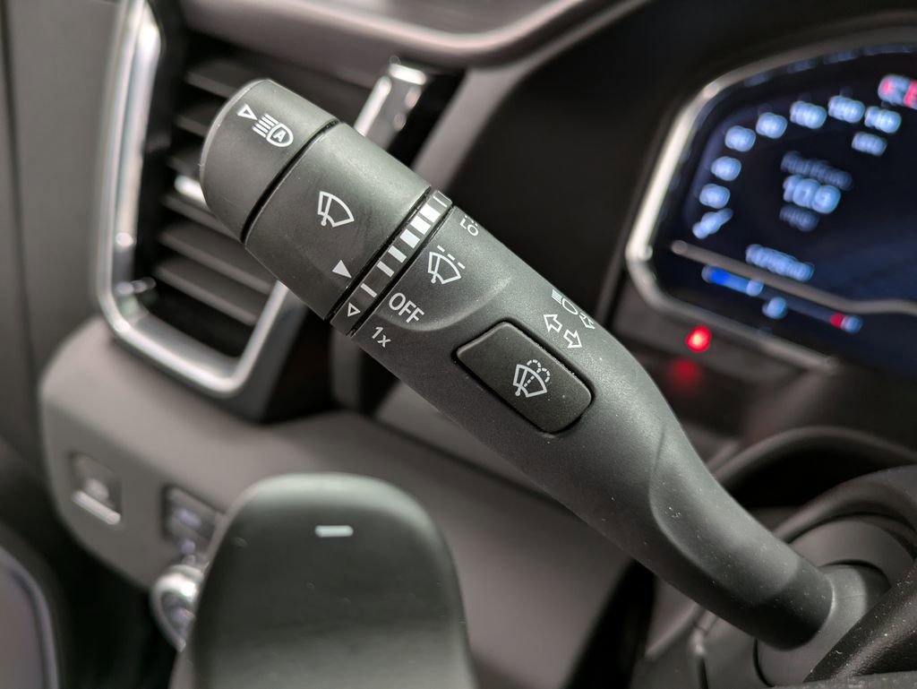 Used 2025 GMC Sierra 1500 Denali Ultimate image 17