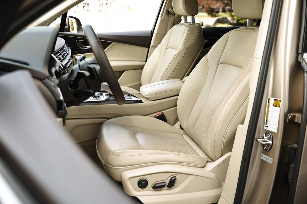 Used 2018 Audi Q7 3.0T Prestige image 22