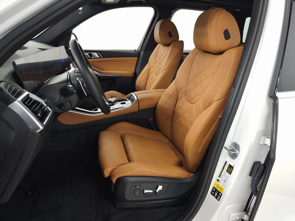 Used 2024 BMW X5 xDrive40i w/ Premium Package image 17