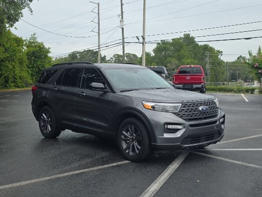 Certified 2023 Ford Explorer XLT w/ Equipment Group 202A RWD image 14