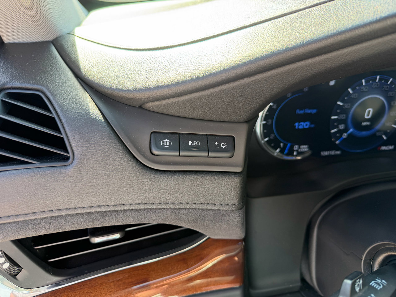 Used 2016 Cadillac Escalade ESV Premium image 27