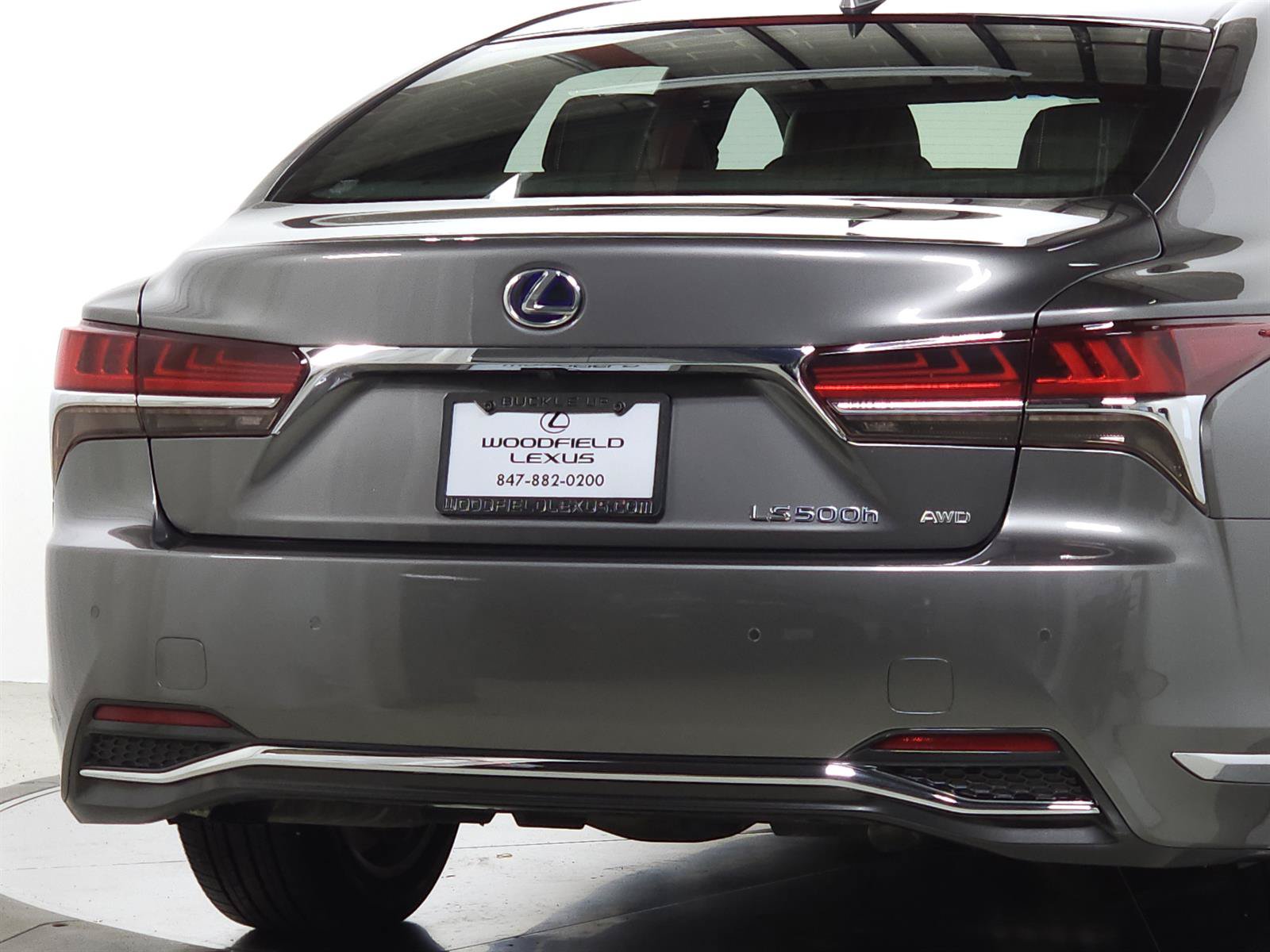 Used 2019 Lexus LS 500h AWD image 10