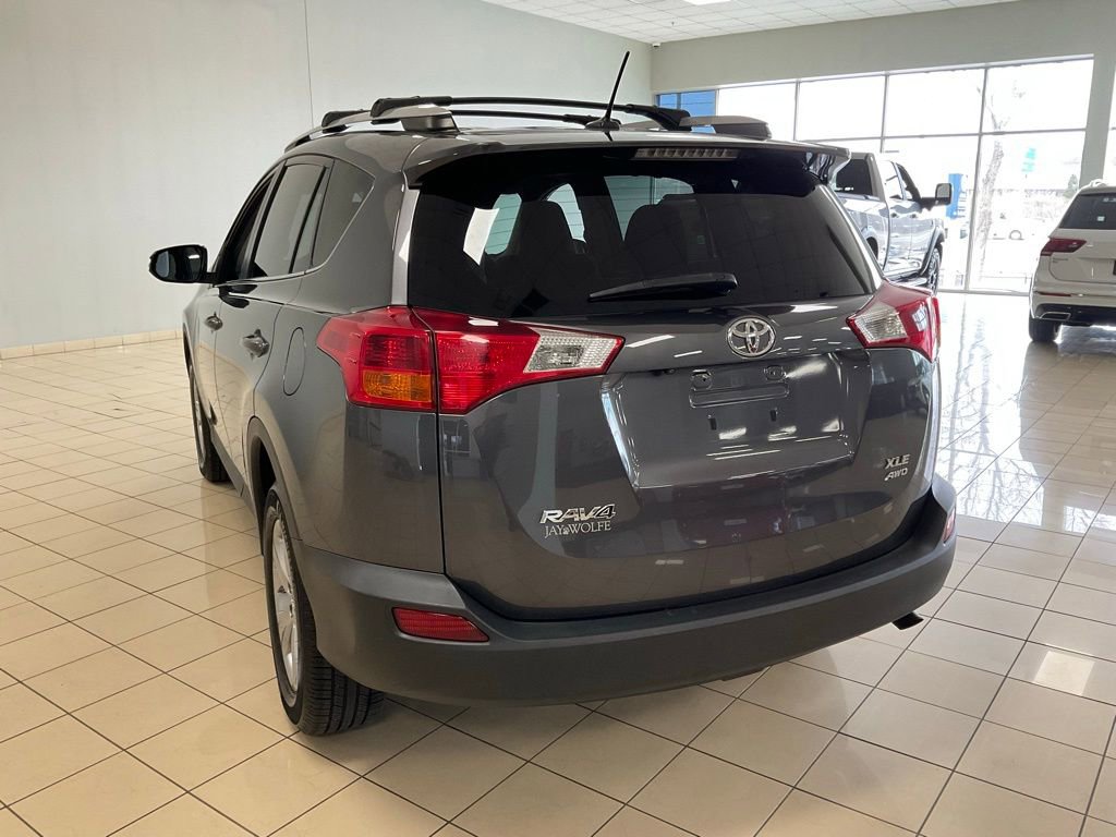 Used 2015 Toyota RAV4 XLE AWD/4WD image 5