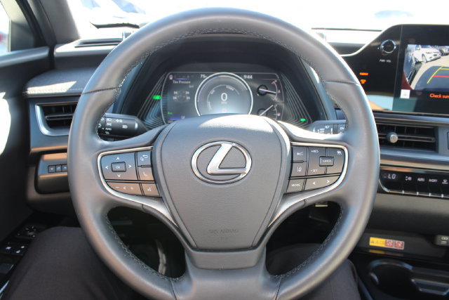 Certified 2024 Lexus UX 250h FWD image 16