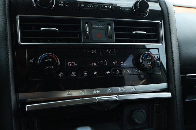 Used 2023 Nissan Armada SL image 18