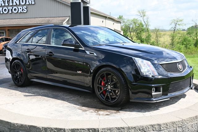 Used 2014 Cadillac CTS V RWD image 3