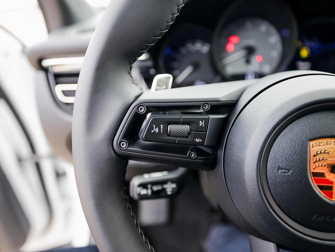 New 2026 Porsche Macan S image 17