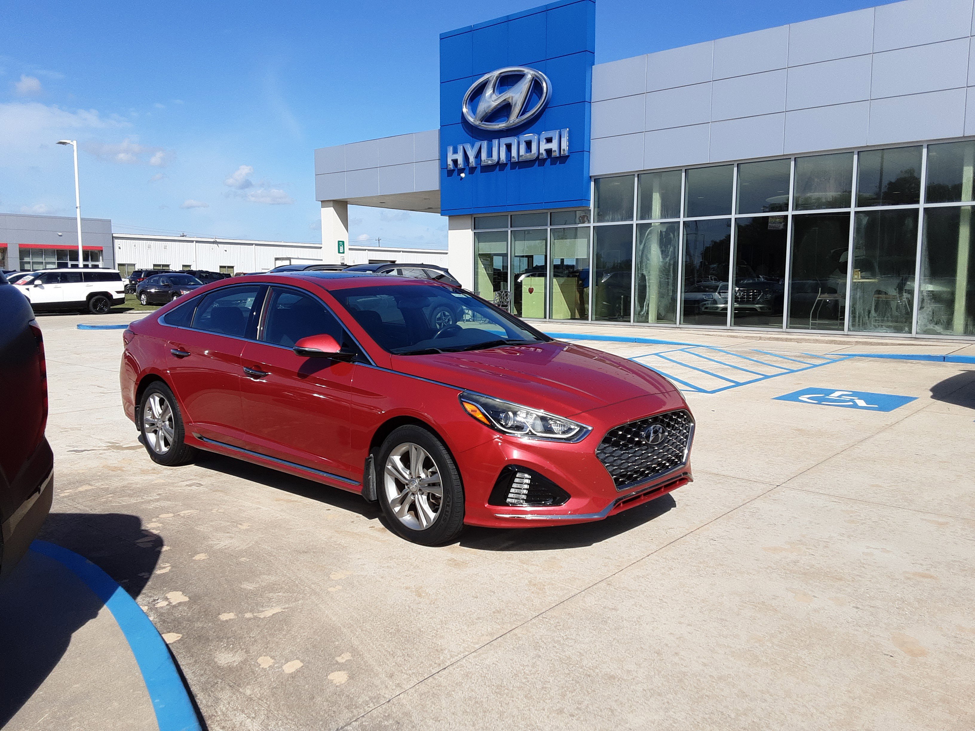 Used 2018 Hyundai Sonata Sport image 1
