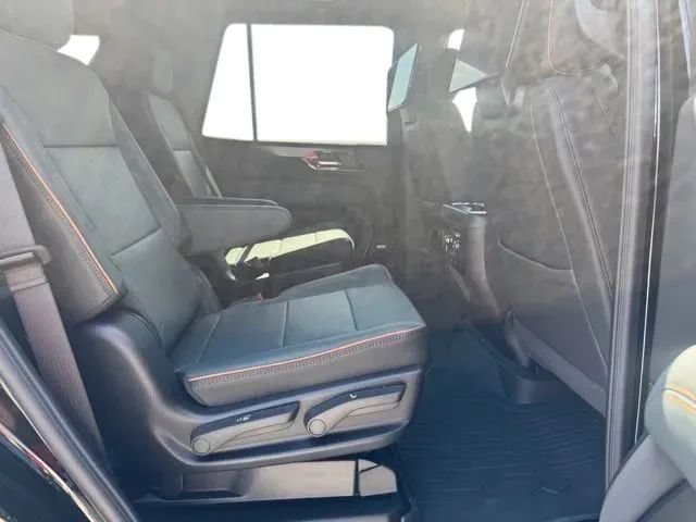 New 2026 GMC Yukon AT4 w/ AT4 Premium Plus Package AWD/4WD image 15