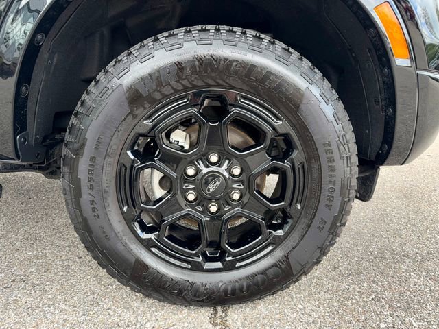 Used 2025 Ford Ranger Lariat w/ FX4 Off-Road Package AWD/4WD image 39